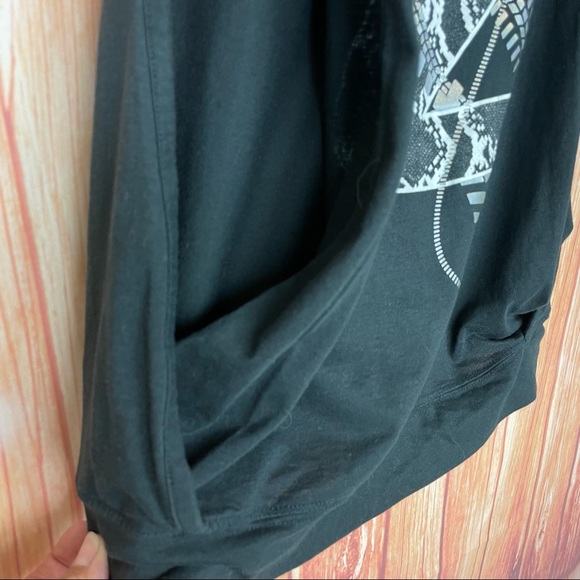 Zumba Open Armhole Bubble Tank Top  (L) - Picture 3 of 7